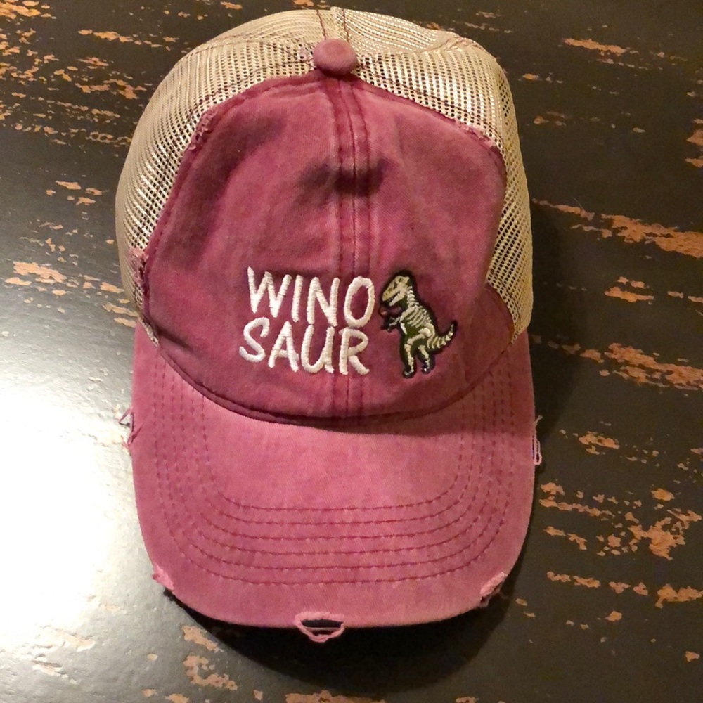 Women’s Adjustable Wino-saur trucker hat